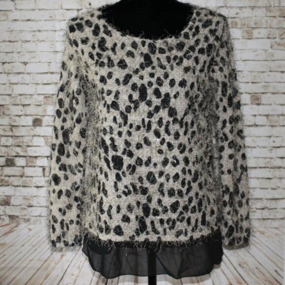 NWT! PB New Collection Blouse Cheetah Print - Picture 2 of 7